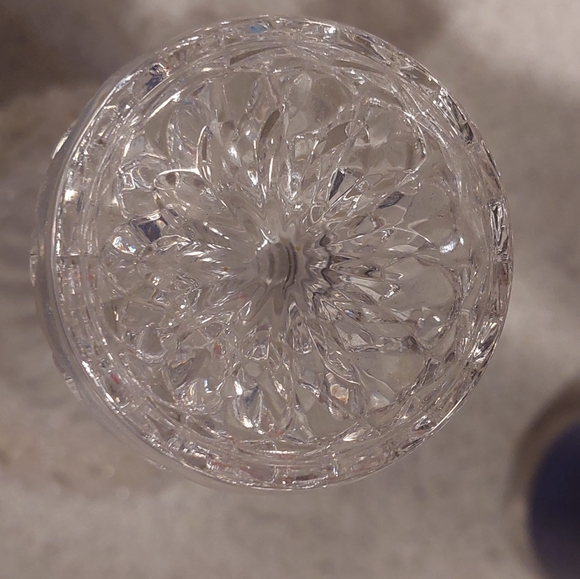 Glass Port bottle. In good condition 24.5cm high x 14cm wide - Picture 3 of 4